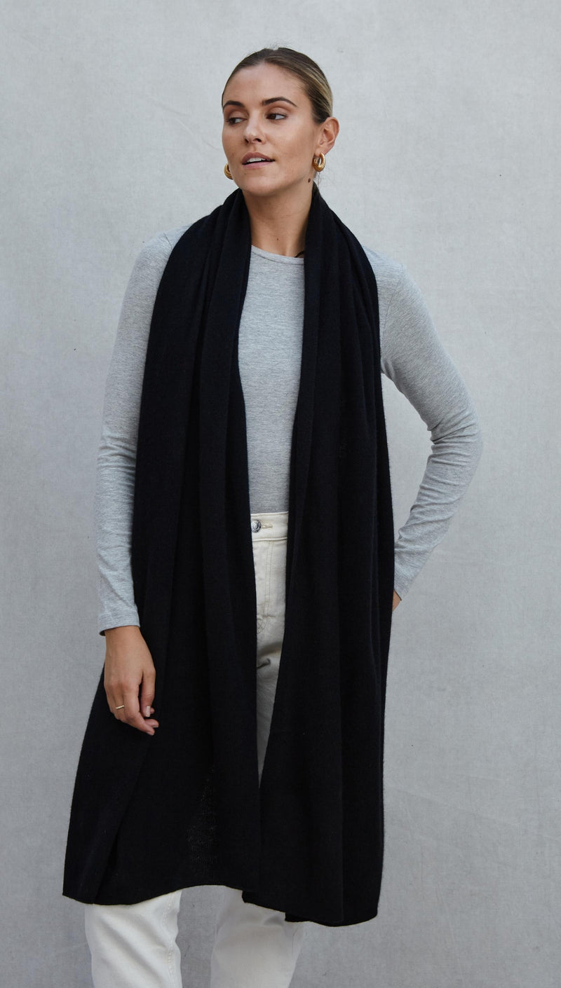 CASHMERE TRAVEL WRAP - BLACK