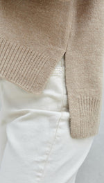 ASHLEY SWEATER - BEIGE