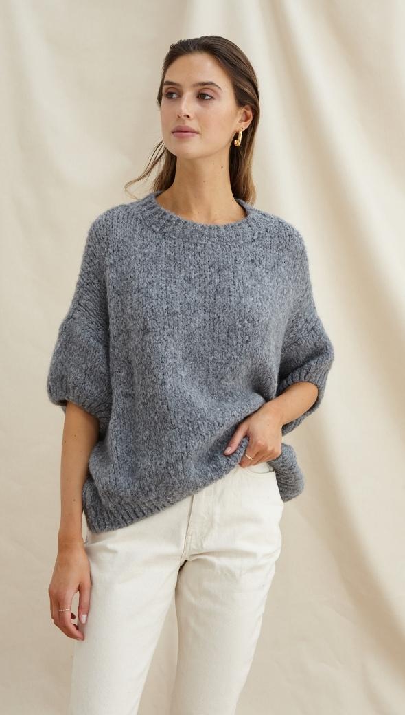 SLEEVELESS ROSALIA SWEATER - DARK GREY