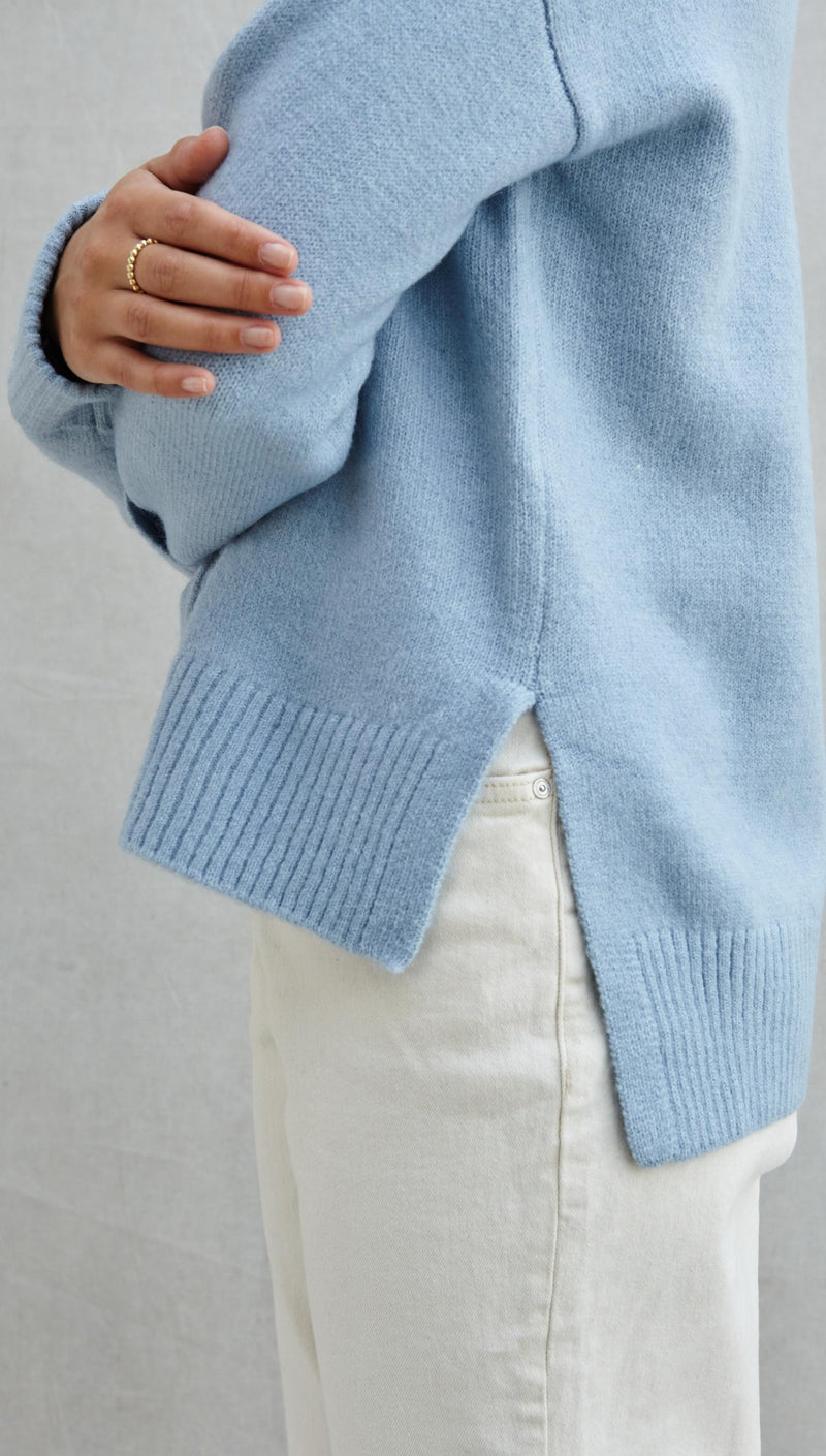 ASHLEY SWEATER - BLUE