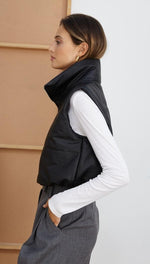DANICA CROPPED GILET - BLACK