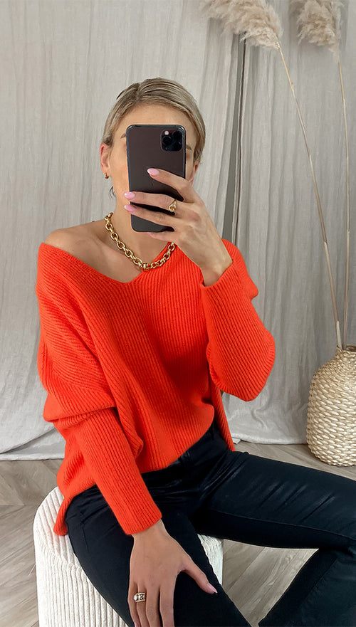 8.00PM SWEATER - POMEGRANATE