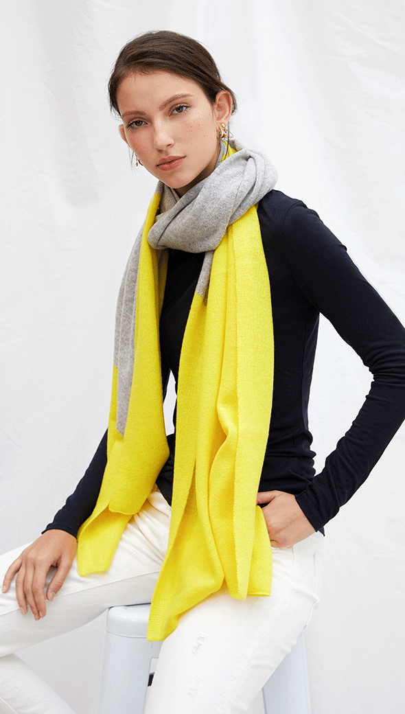 CASHMERE TRAVEL WRAP - LIGHT GREY MELANGE + CANARY