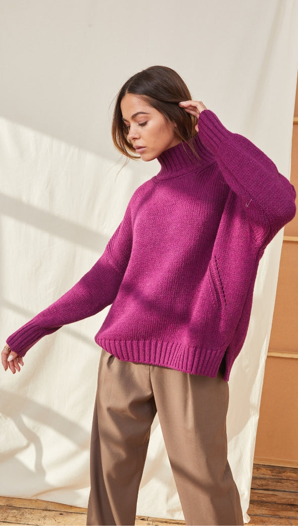 MARGOT SWEATER - DEEP MAGENTA