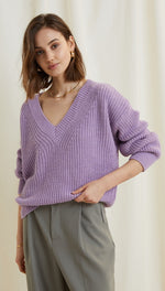 PETRA V-NECK SWEATER - LILAC