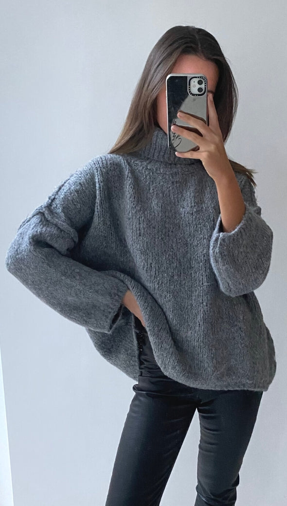 NIAMH SWEATER - GREY