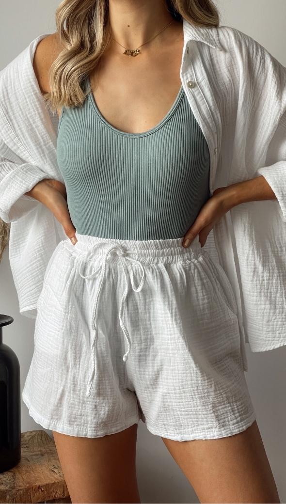 COLETTE SHORTS - WHITE